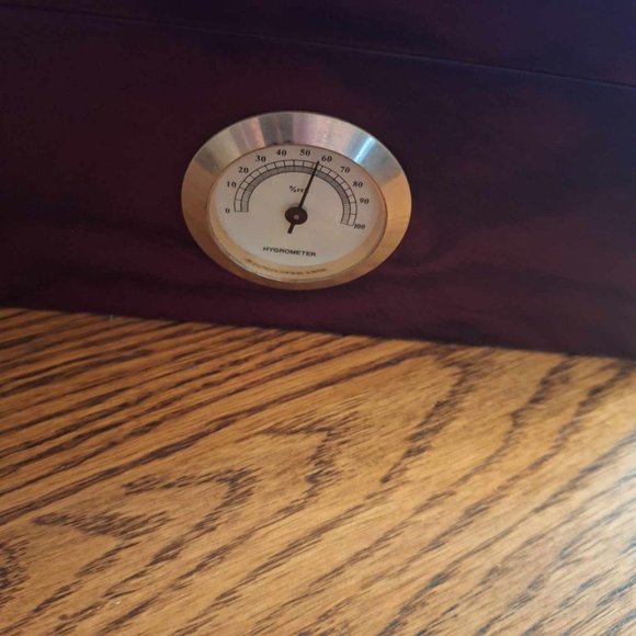 Savoy cigar box humidor - Picture 4 of 9